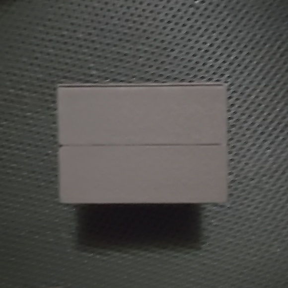 BEAUTIFUL RIDDLES RING BOX - Picture 6 of 9